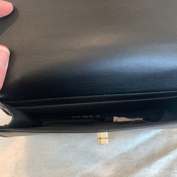 Badgley Mischka Flap Front Crossbody Black NEW - Picture 9 of 12